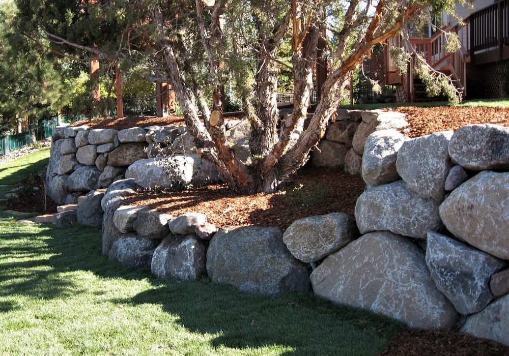 Rockery Walls, Boulder retainer walls