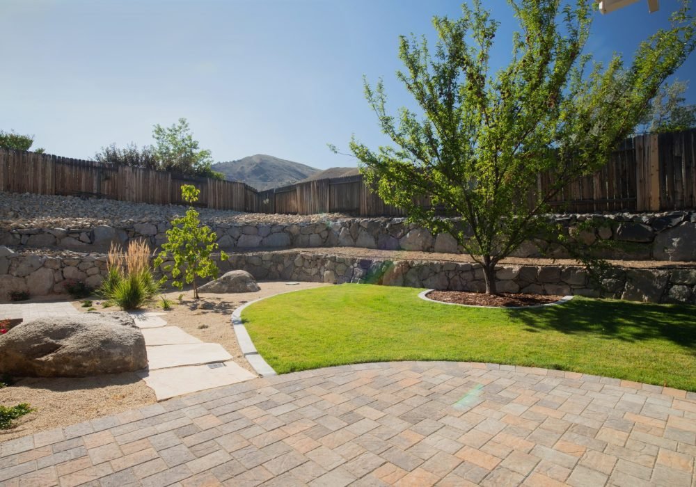 Rockery Walls, Boulder retainer walls